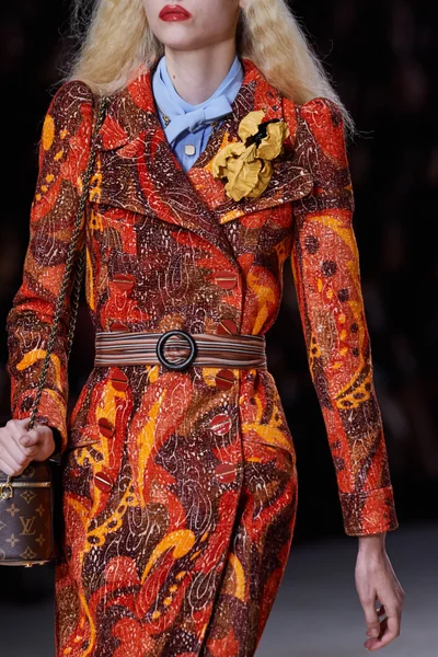 Look 91